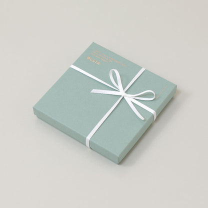 2Couleurs ハンカチギフトボックスセット（ハンカチタオル1枚）